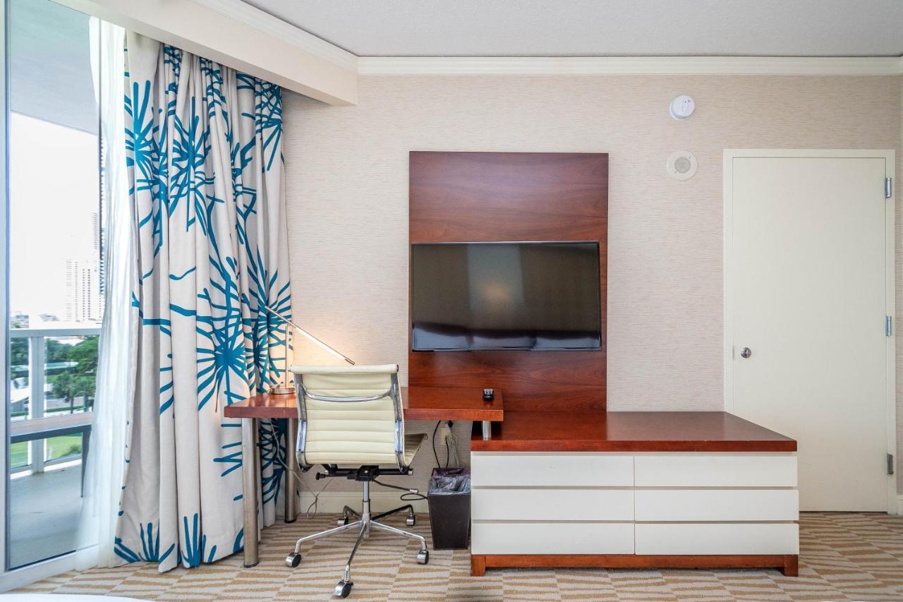 Trump Intl 2 Bedroom Apartment 1600 Sqf Ocean And Bay View Sunny Isles Beach Exterior foto