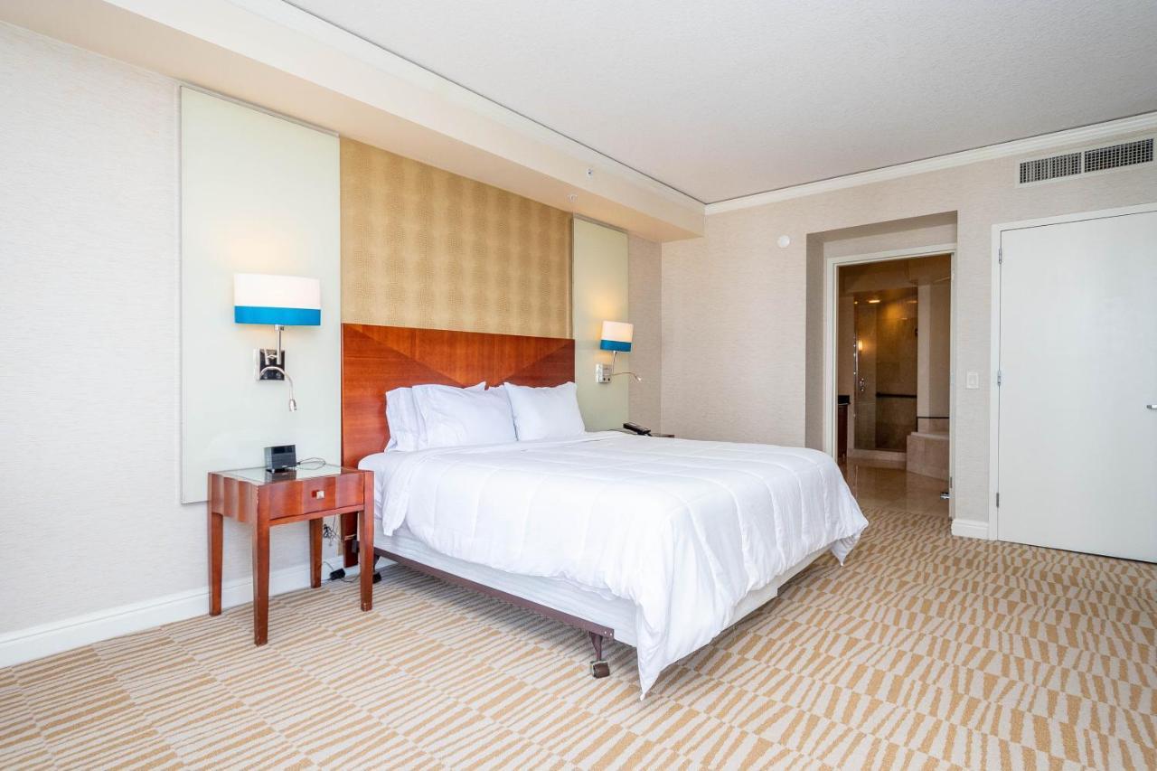 Trump Intl 2 Bedroom Apartment 1600 Sqf Ocean And Bay View Sunny Isles Beach Exterior foto