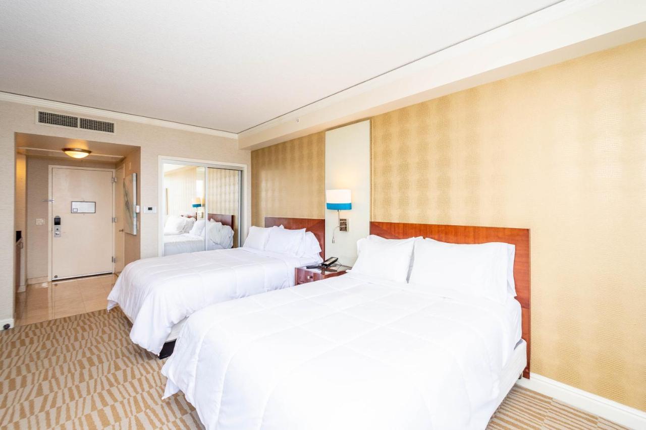 Trump Intl 2 Bedroom Apartment 1600 Sqf Ocean And Bay View Sunny Isles Beach Exterior foto