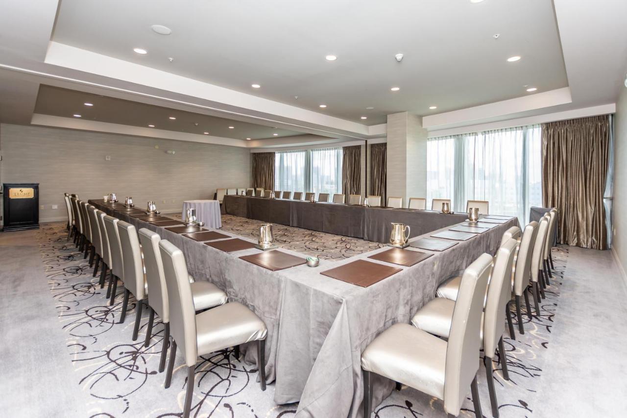 Trump Intl 2 Bedroom Apartment 1600 Sqf Ocean And Bay View Sunny Isles Beach Exterior foto